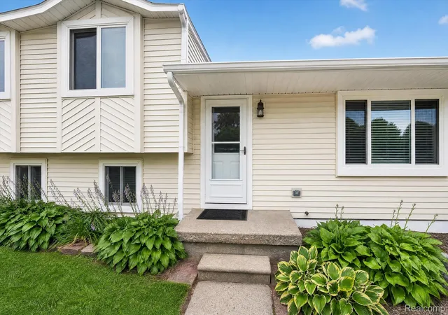 5th image of 6324 Lucas Rd, Flint, MI 48506 | MLS# 20261058998