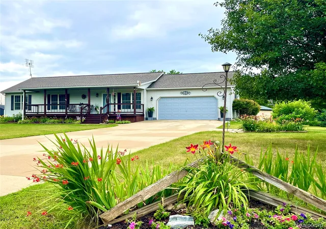 38th image of 5990 Cobblestone Dr, North Branch, MI 48461 | MLS# 20261059008