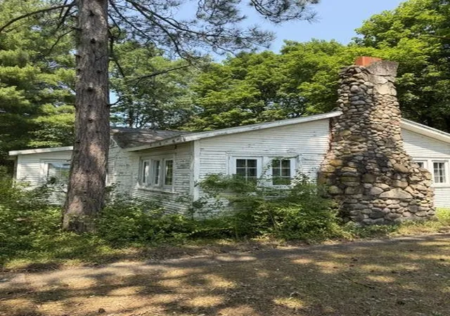1st image of 10532 N Oak St, Irons, MI 49644 | MLS# 67026039101