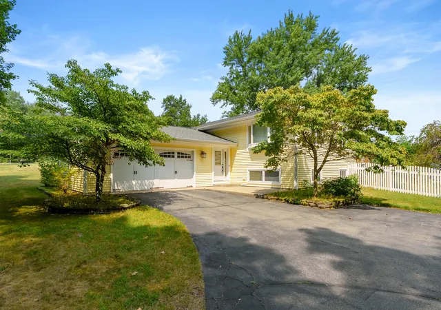 2nd image of 5370 N 24th St, Kalamazoo, MI 49004 | MLS# 66026039114