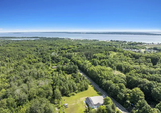 58th image of 9705 E Carter, Traverse City, MI 49684 | MLS# 78080071647