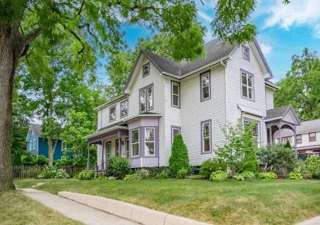 1st image of 403 W Madison St, Ann Arbor, MI 48103 | MLS# 81026039124