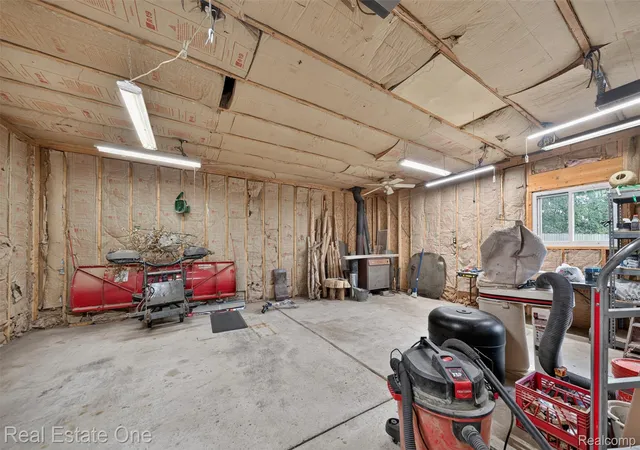 38th image of 26212 Park Ct, Madison Heights, MI 48071 | MLS# 20261059037