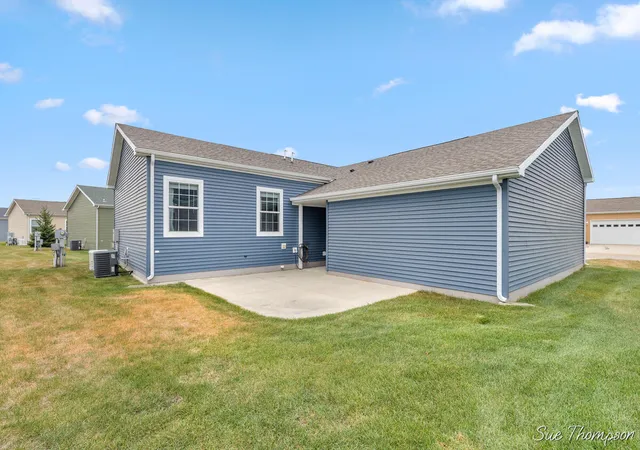 22nd image of 5728 Kingsley Dr, Rockford, MI 49341 | MLS# 65026039135
