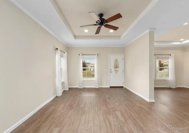 Photo 4 of Single family home for sale at 5728 Kingsley Dr, Rockford, MI 49341 | MLS# 65026039135 | Listing updated on 2026-08-11
