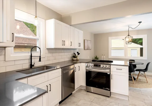 5th image of 2630 Oakwood Ave Ne, Grand Rapids, MI 49505 | MLS# 65026039133