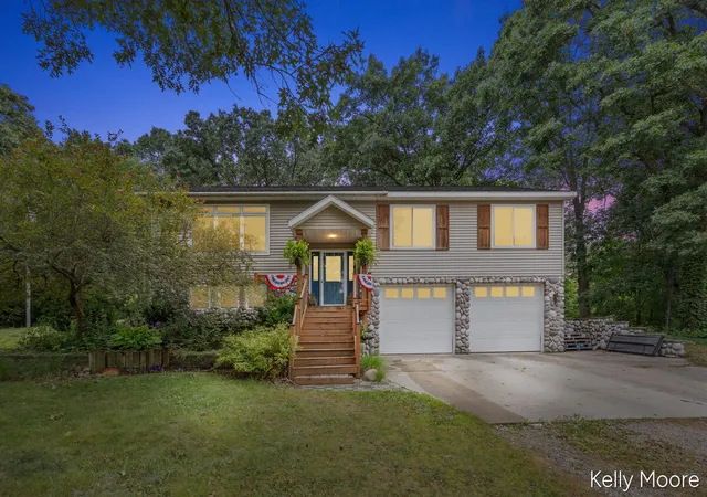 2nd image of 11856 Berridge Rd, Greenville, MI 48838 | MLS# 65026039130