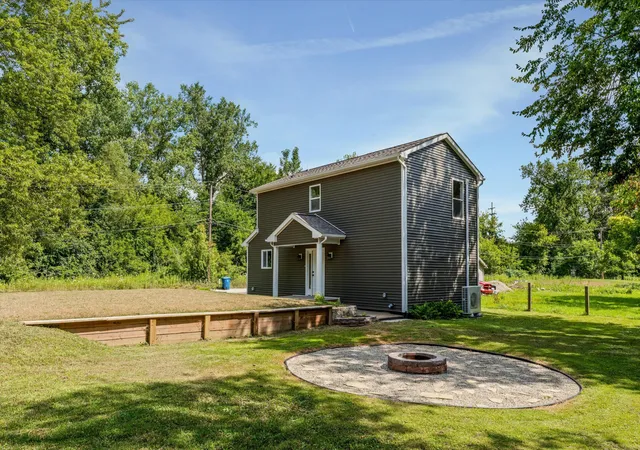 Photo 1 of Single family home for sale at 9755 Portage Trl, White Lake, MI 48386 | MLS# 81026039139 | Listing updated on 2026-09-04