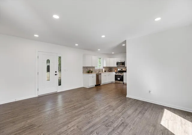 Photo 3 of Single family home for sale at 9755 Portage Trl, White Lake, MI 48386 | MLS# 81026039139 | Listing updated on 2026-09-04
