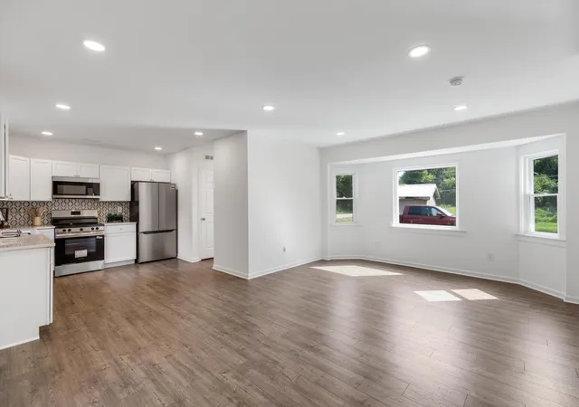Photo 3 of Single family home for sale at 9755 Portage Trl, White Lake, MI 48386 | MLS# 81026039139 | Listing updated on 2026-09-21