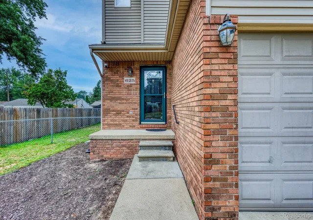 2nd image of 625 N Harvey St, Westland, MI 48185 | MLS# 20261059057
