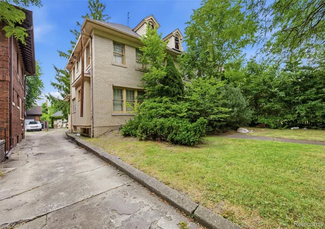 Photo 1 of Single family home for sale at 1636 W Boston Blvd, Detroit, MI 48206 | MLS# 20261059058 | Listing updated on 2026-09-04