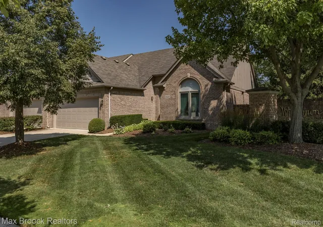 3rd image of 20685 Hillsboro Dr, Macomb, MI 48044 | MLS# 20261059061