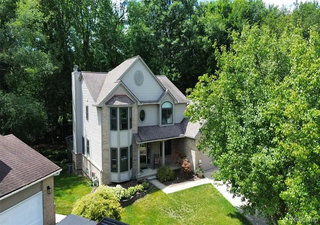 Photo 2 of Single family home for sale at 2525 Baltusrol Ct, Commerce Township, MI 48382 | MLS# 20261059063 | Listing updated on 2026-09-05