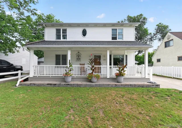 Photo 1 of Single family home for sale at 1120 Redleaf Ln, Ypsilanti, MI 48198 | MLS# 20261059065 | Listing updated on 2026-08-23