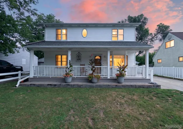 Photo 2 of Single family home for sale at 1120 Redleaf Ln, Ypsilanti, MI 48198 | MLS# 20261059065 | Listing updated on 2026-08-23