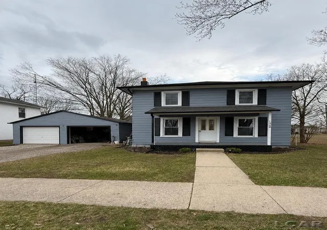 Photo 1 of Single family home for sale at 124 E Stephenson St, Morenci, MI 49256 | MLS# 56050216575 | Listing updated on 2026-09-04