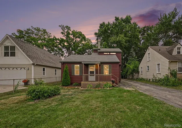 Photo 1 of Sale Pending at 1867 Maddy Ln, Keego Harbor, MI 48320 | MLS# 20261059076 | Listing updated on 2026-09-08