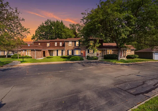 Photo 3 of Condo for sale at 2573 Bristol Ter, Saint Joseph, MI 49085 | MLS# 69026039161 | Listing updated on 2026-09-07