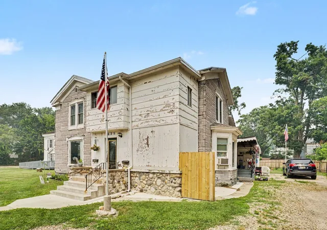 34th image of 625 Oak St, Paw Paw Village Van Buren, MI 49079 | MLS# 66026039171