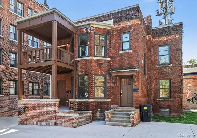 Listing Photo 4 - Condo for sale in building located at 691 W Alexandrine St, Detroit, MI 48201