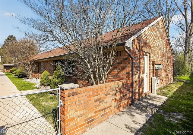 2nd image of 23056 Harrington St, Clinton Township, MI 48036 | MLS# 20261059103