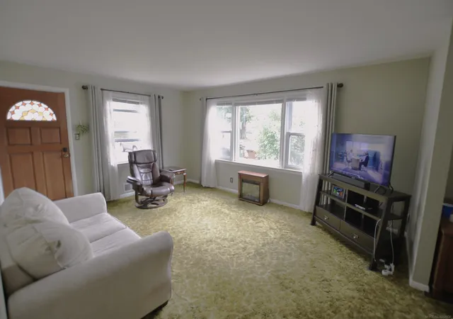 Photo 5 of Single family home for sale at 45967 Gable Inn St, Shelby Township, MI 48317 | MLS# 58050216587 | Listing updated on 2026-08-30