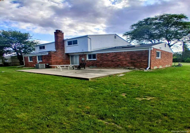 Photo 2 of Single family home for sale at 23884 Rutland Ave, Southfield, MI 48075 | MLS# 20261059122 | Listing updated on 2026-08-01