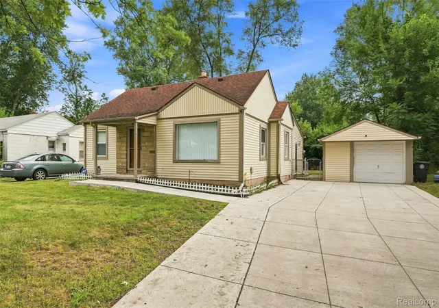 Photo 2 of Single family home for sale at 19346 Angling St, Livonia, MI 48152 | MLS# 20261059126 | Listing updated on 2026-09-12