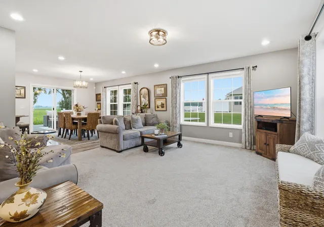 3rd image of 403 Tulip Dr, Three Oaks, MI 49128 | MLS# 69026039192