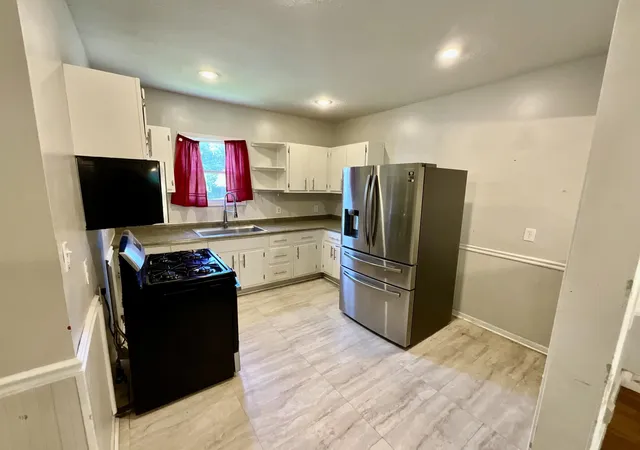 4th image of 46 Byron St, Battle Creek, MI 49017 | MLS# 65026039199
