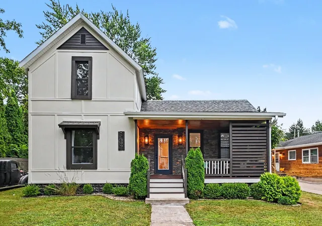 1st image of 110 Sycamore St E, Three Oaks, MI 49128 | MLS# 69026039202