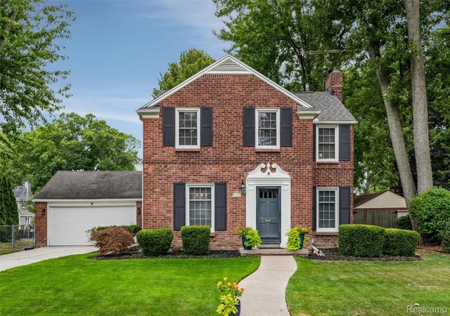 5th image of 1729 Broadstone Rd, Grosse Pointe Woods, MI 48236 | MLS# 20261059147