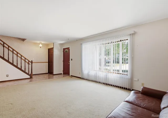 Photo 4 of Single family home for sale at 38134 Ross St, Livonia, MI 48154 | MLS# 20261059162 | Listing updated on 2026-10-29