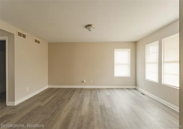 5th image of 270 Franklin Rd, Pontiac, MI 48341 | MLS# 20261059166