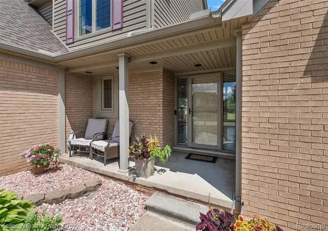 5th image of 3151 Goldenrod Dr, Rochester Hills, MI 48307 | MLS# 20261059168