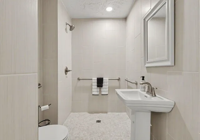 Photo 3 of Single family home for sale at 631 3 Mile Rd NE, Grand Rapids, MI 49505 | MLS# 65026039218 | Listing updated on 2026-08-19