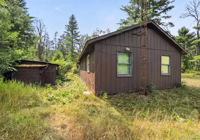 Photo 3 of Single family home for sale at 2166 S Forman Rd, Baldwin, MI 49304 | MLS# 20261059176 | Listing updated on 2026-09-09