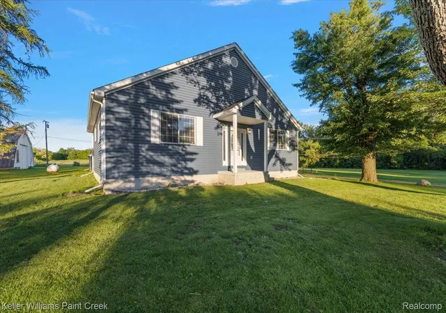4th image of 54230 Card Rd, Macomb, MI 48042 | MLS# 20261059180