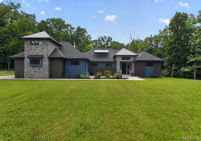 1st image of 16511 Shadow Ln, Fenton Charter Township Genesee, MI 48451 | MLS# 20261059188
