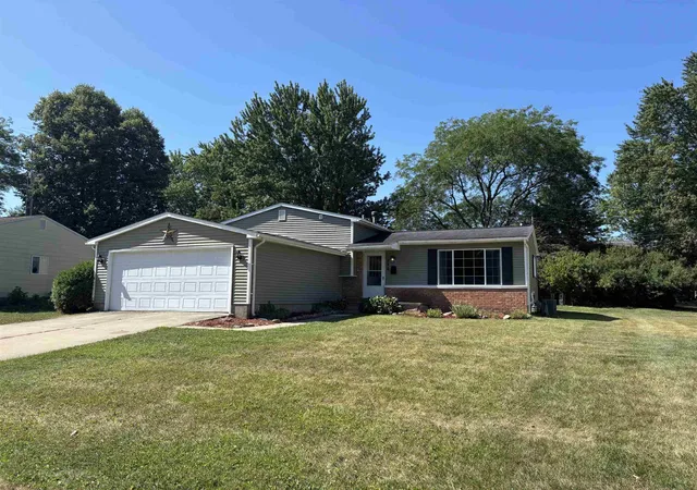 Photo 1 of Sale Pending at 522 Autumn Dr, Flushing, MI 48433 | MLS# 5050216604 | Listing updated on 2026-09-09