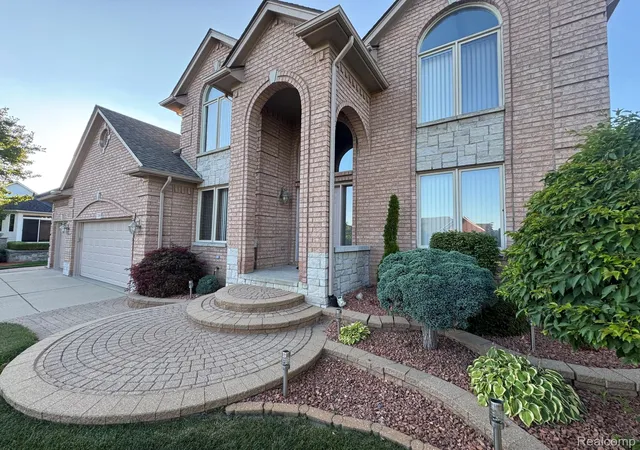 Photo 3 of Single family home for sale at 17209 Invitational Dr, Macomb, MI 48042 | MLS# 20261059200 | Listing updated on 2026-08-28