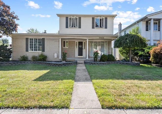 Photo 1 of Single family home for sale at 20272 Wellesley St, Riverview, MI 48193 | MLS# 20261059199 | Listing updated on 2026-07-30
