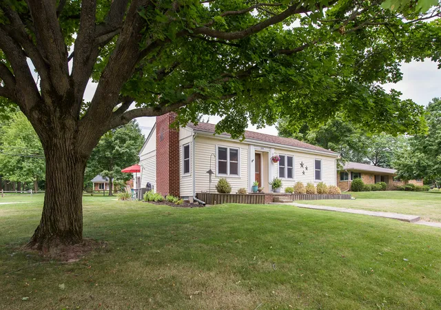 1st image of 205 Mills Rd, Saline, MI 48176 | MLS# 81026039238