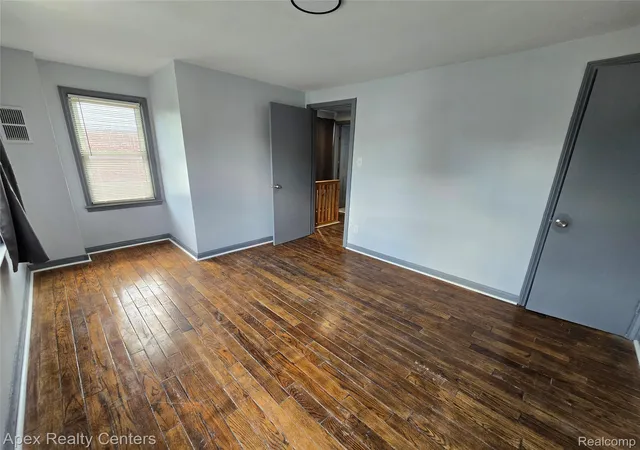 37th image of 7671 Evergreen Ave, Detroit, MI 48228 | MLS# 20261059210