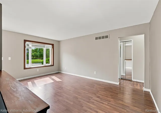 Photo 3 of Single family home for sale at 46647 Apple Ln, Macomb, MI 48044 | MLS# 20261059226 | Listing updated on 2026-08-29