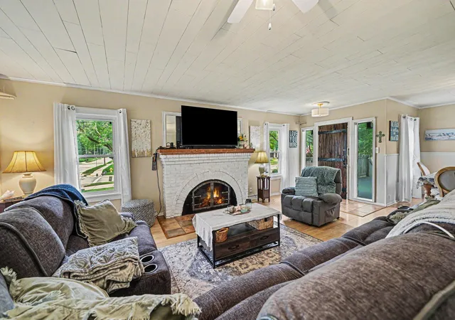 5th image of 2211 Morton Ave, Saint Joseph, MI 49085 | MLS# 69026039257