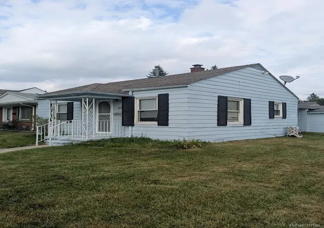 Photo 2 of Single family home for sale at 4869 Campbell St, Dearborn Heights, MI 48125 | MLS# 20261059228 | Listing updated on 2026-09-18