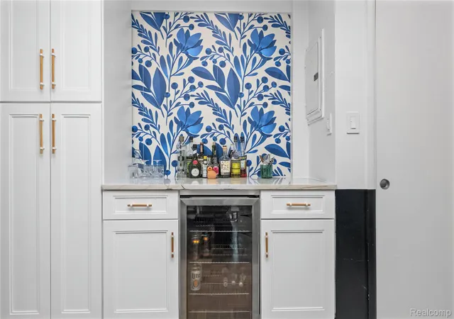 Photo 4 of House for sale at 8300 E Jefferson Ave #307, Detroit, MI 48214 | MLS# 20261059231 | Listing updated on 2026-08-13