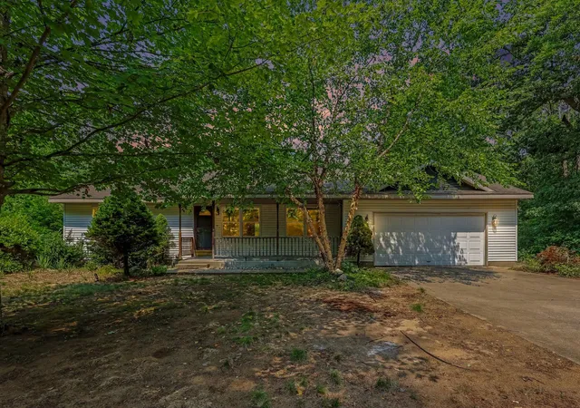 Photo 2 of Single family home for sale at 3748 S Sweet Lake Dr, Twin Lake, MI 49457 | MLS# 71026039271 | Listing updated on 2026-08-27